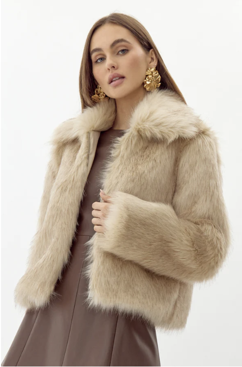 Adelyn Rae Aubrey Zip faux fur coat