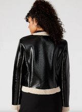 Load image into Gallery viewer, Steve Madden Fienne Jacket
