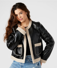 Load image into Gallery viewer, Steve Madden Fienne Jacket
