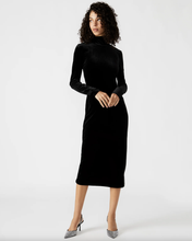 Load image into Gallery viewer, Steve Madden Women&#39;s Skyler Velvet Open-Back Midi Dress
